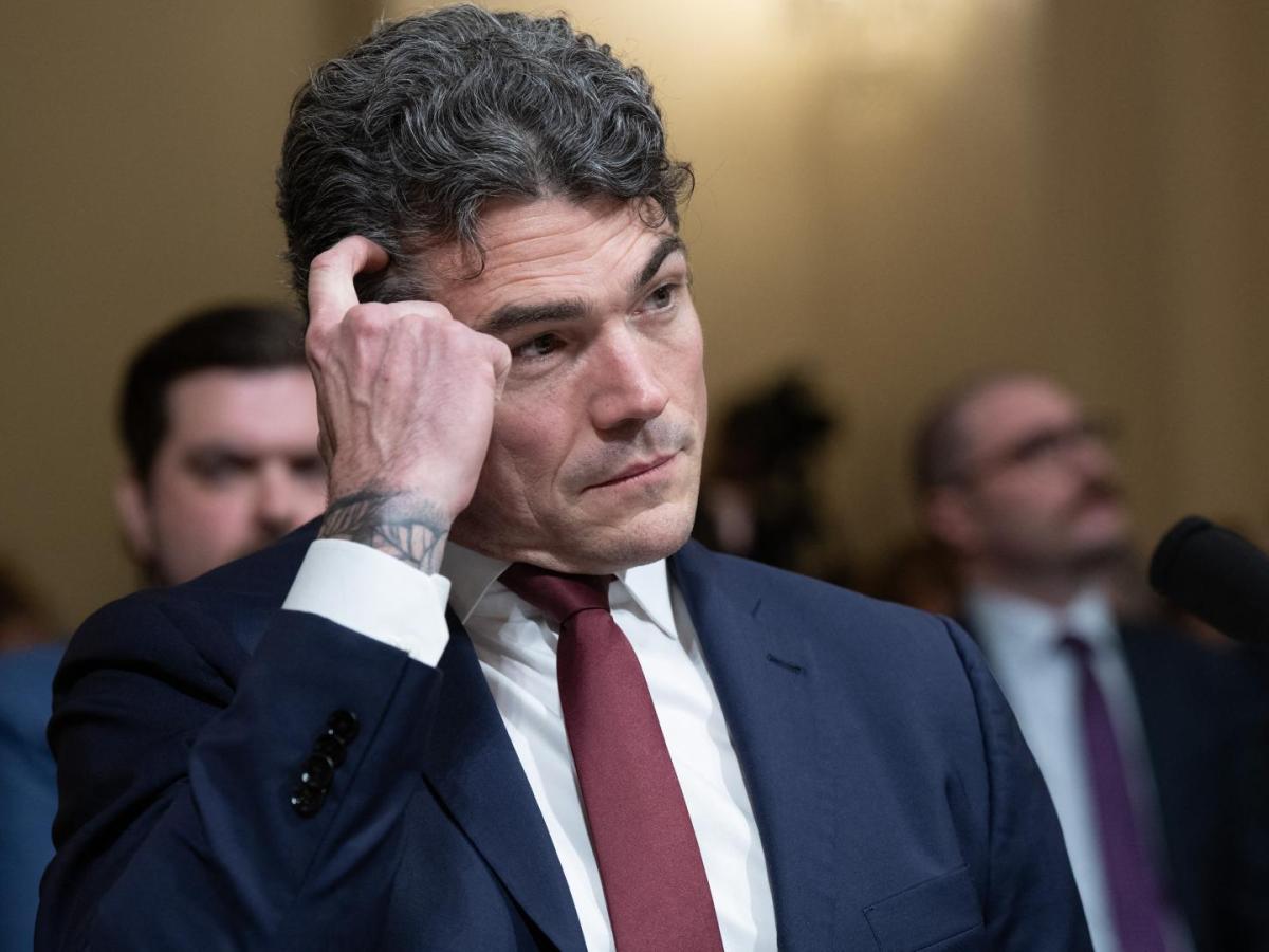 Renuncia jefe de contraterrorismo de EE. UU. por conflicto con Irán