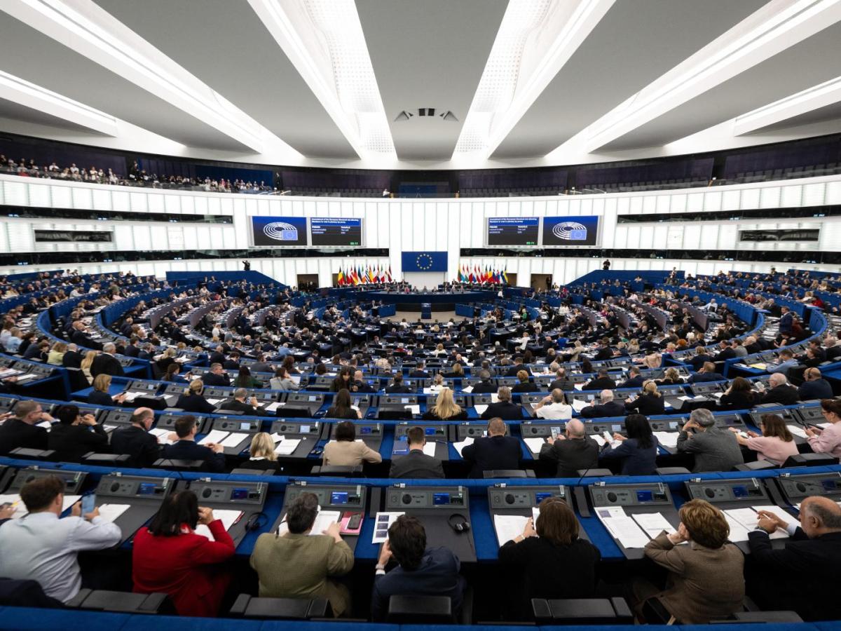 Eurodiputados rechazan injerencia de Trump en proceso electoral colombiano