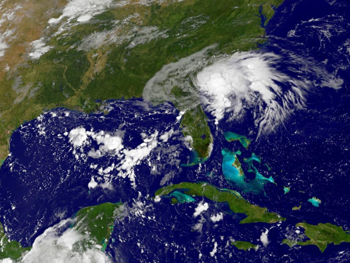 Centroamérica se prepara ante amenaza de ciclón tropical 'Julia'