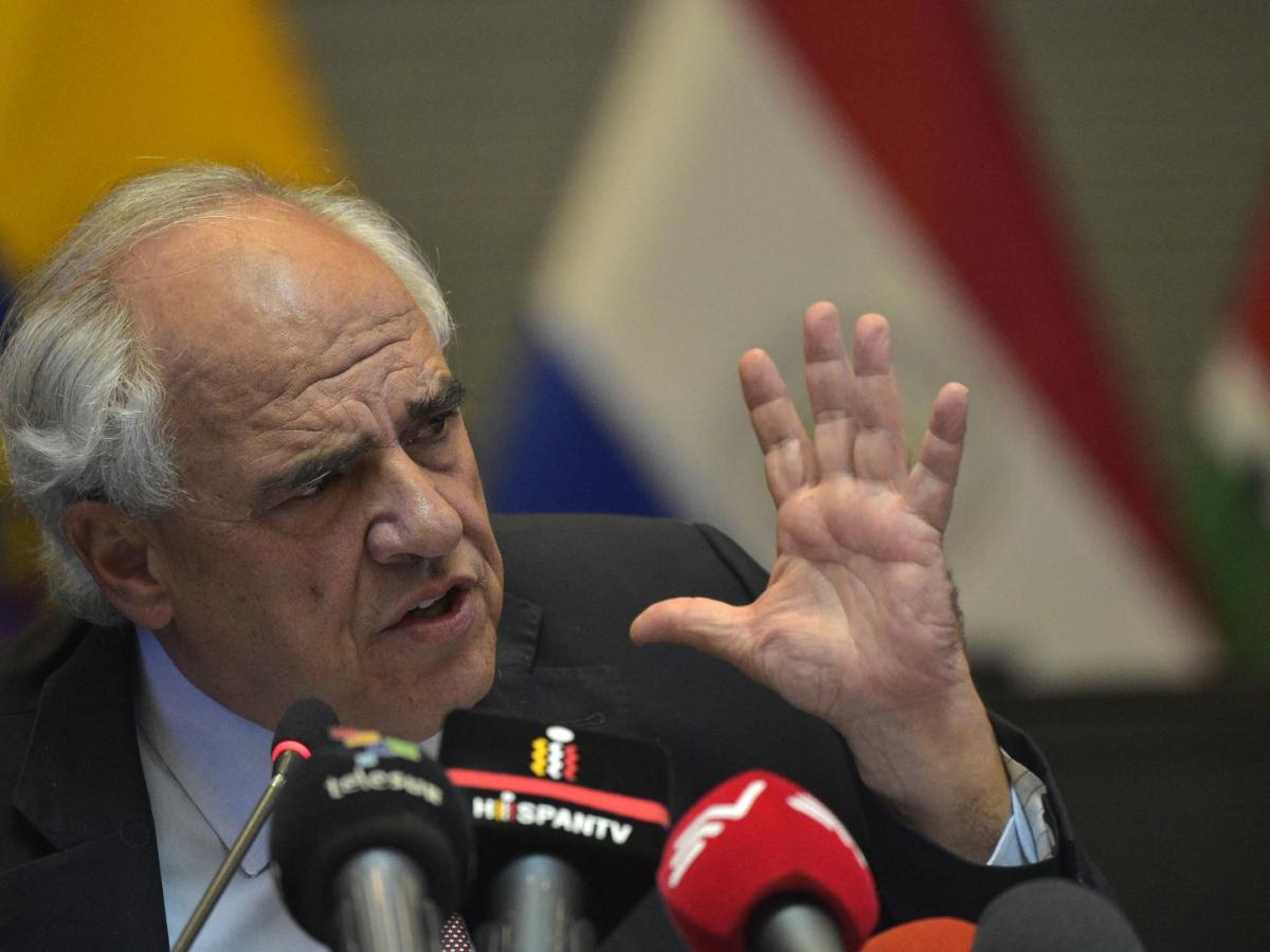 Samper cuestionó ausencia de empresarios colombianos en China