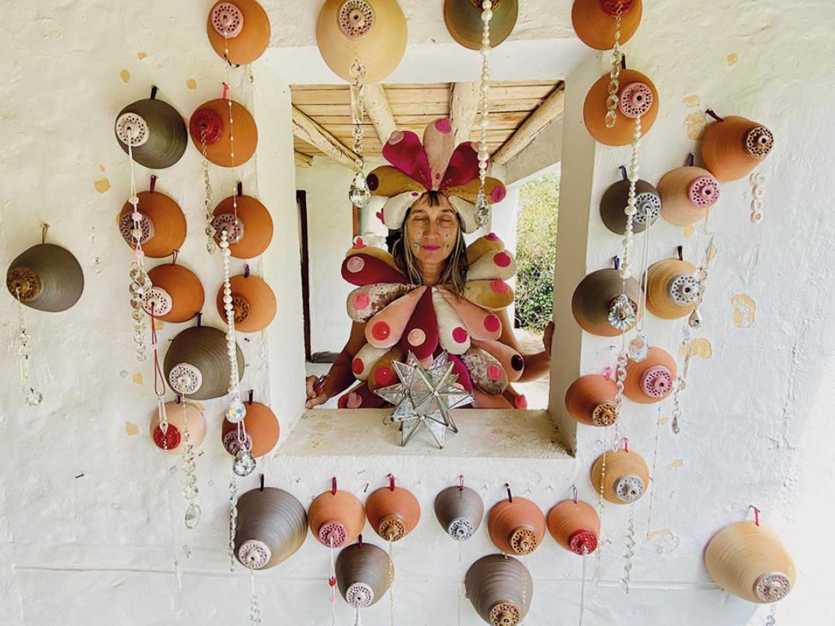 Aterciopelados estrena “La Teta Pirata”, nuevo sencillo de Andrea Echeverri