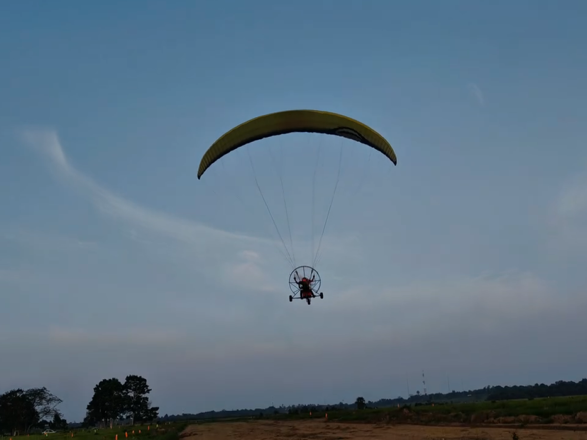 Turismo en Guaviare: viaje en parapente