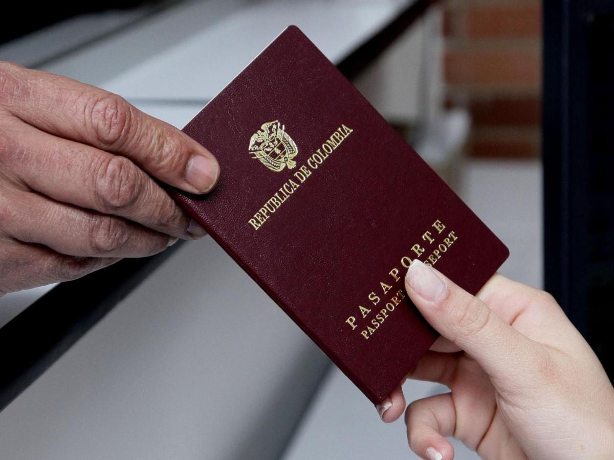 Pasaportes: Gobierno incorpora pólizas al contrato