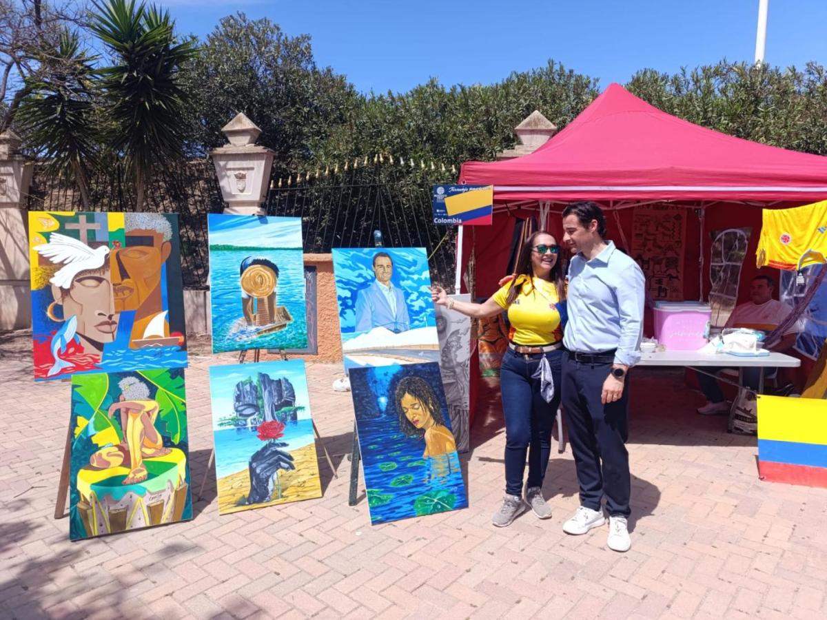 Artista del Pacífico colombiano brilla en Mosaico Fest en España