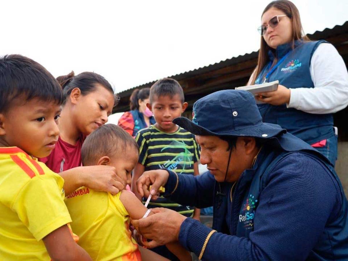 Gobierno vacunará a más de 240.000 colombianos antes de finalizar 2025 para prevenir brotes de enfermedades Gobierno vacunará a más de 240.000 colombianos antes de finalizar 2025 para prevenir brotes de enfermedades