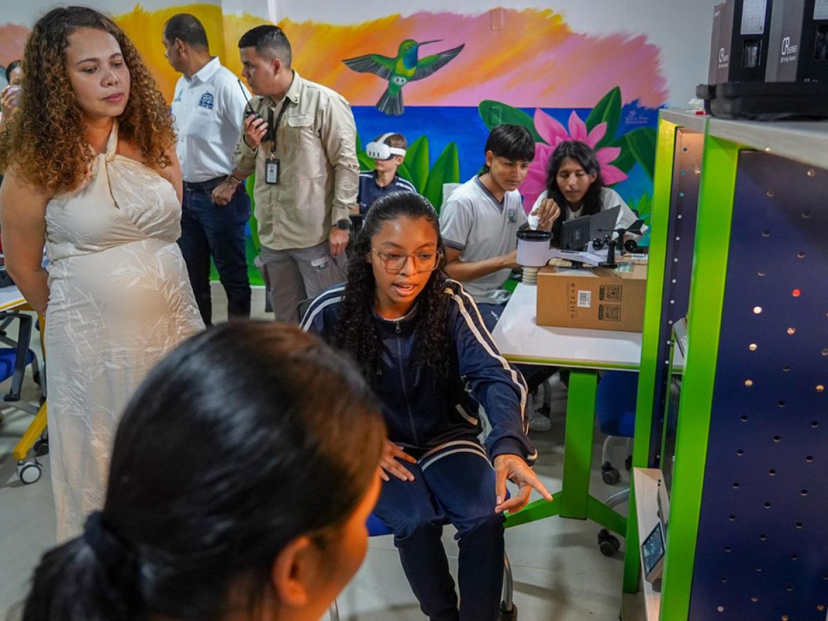 Gobierno Petro impulsa la inteligencia artificial como política de Estado