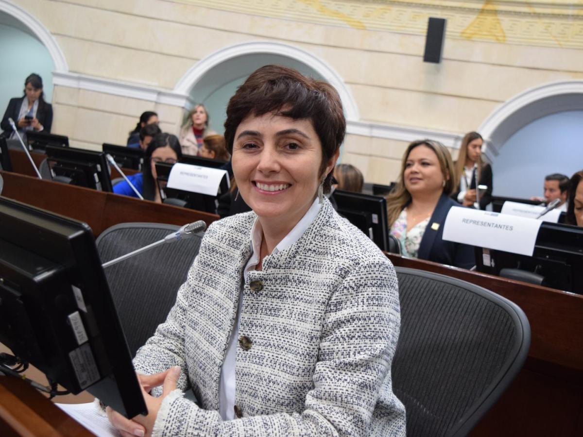 Proyecto sobre huérfanos de feminicidio, a un paso de ser aprobado en Colombia