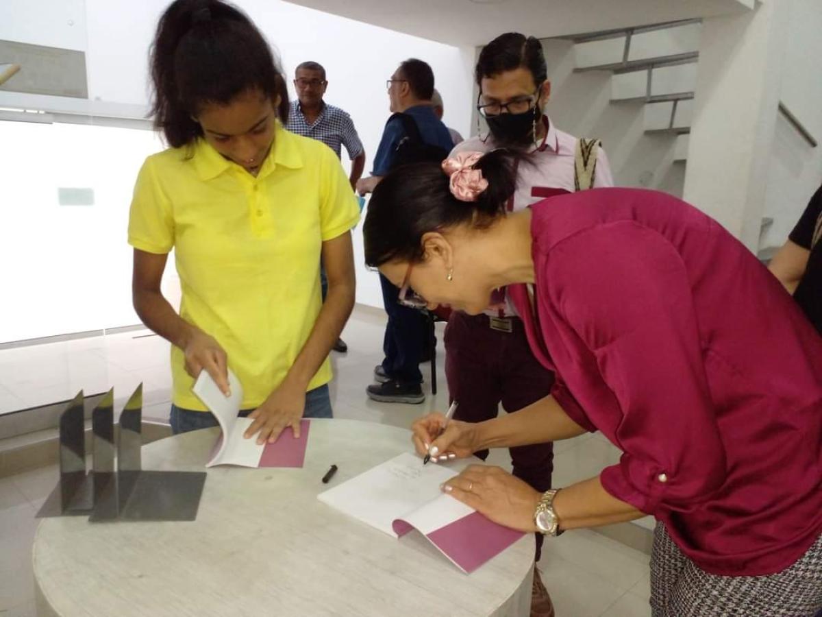 Escritoras cesarenses: Aurora Montes, desde la esquina