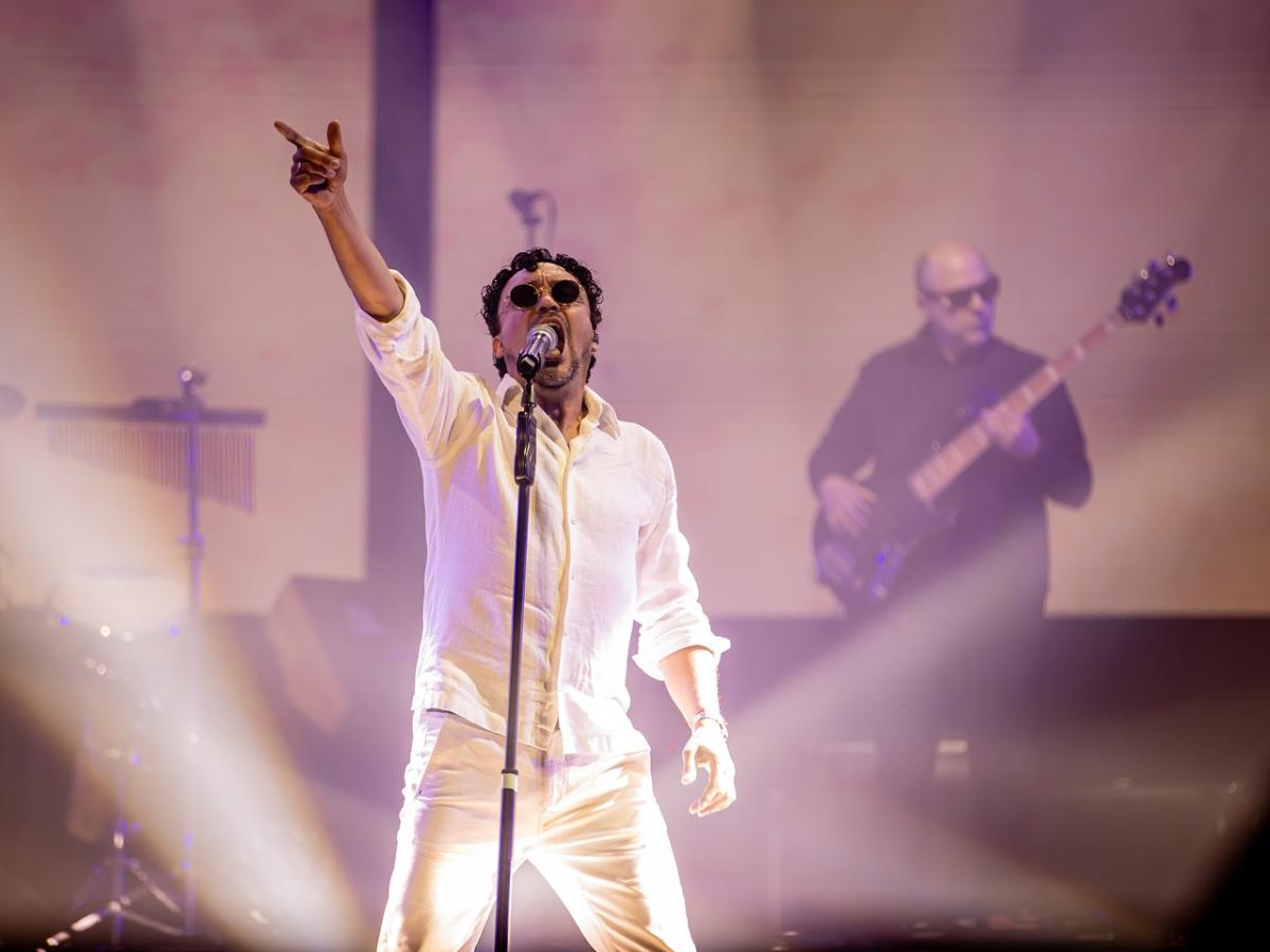 Andrés Cepeda nuevo álbum 'Bogotá': canciones y detalles | Entrevista En Clave 