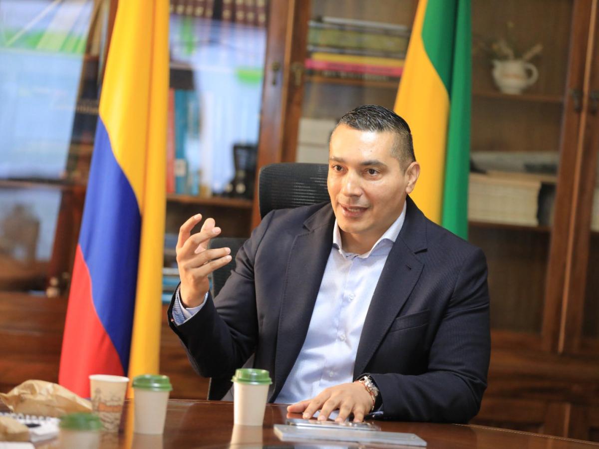 Gobernador del Cauca rechaza señalamientos de disidencias FARC sobre Minería Ilegal