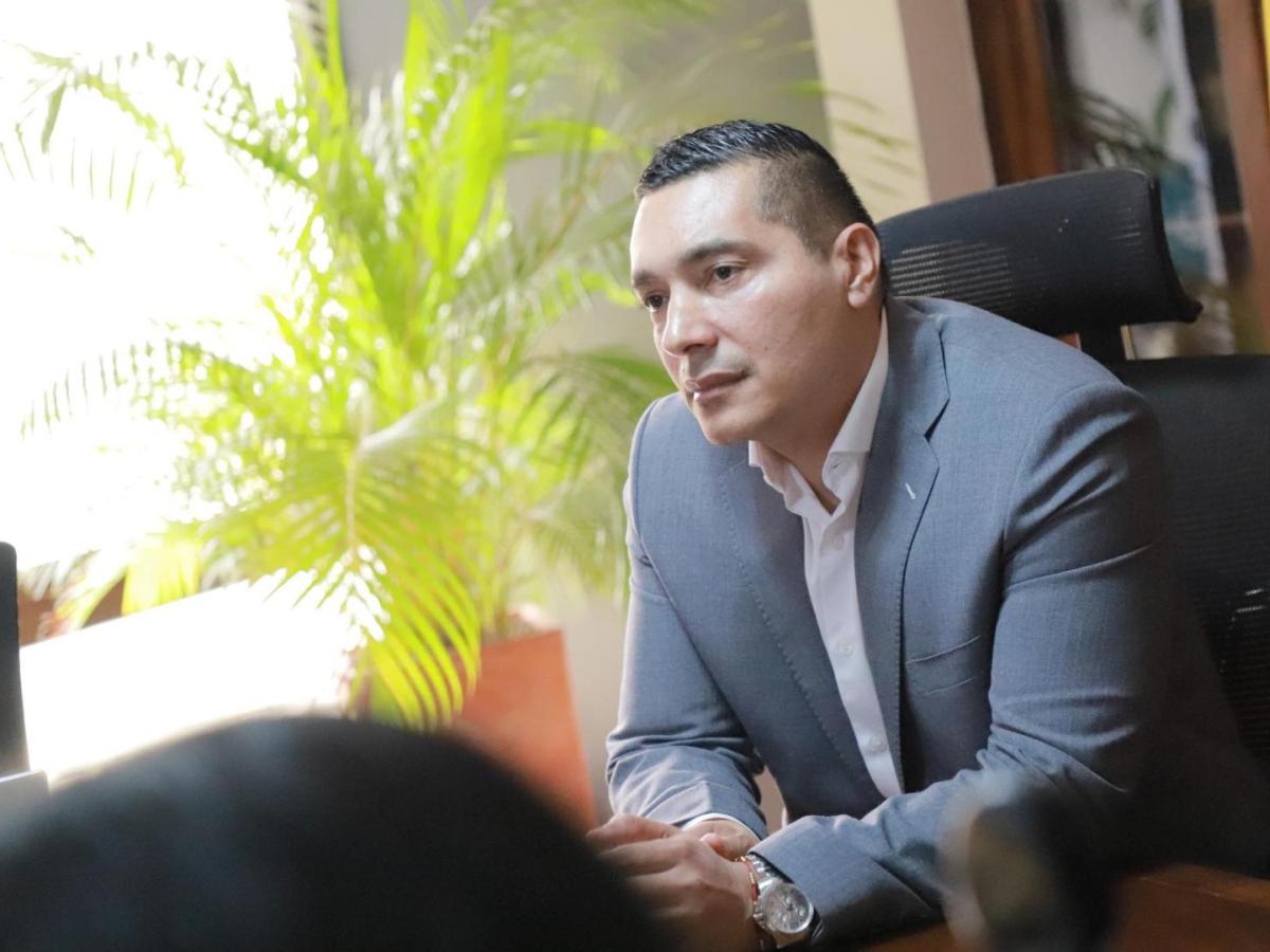 Gobernador de Cauca denunció que las Farc lo tienen amenazado