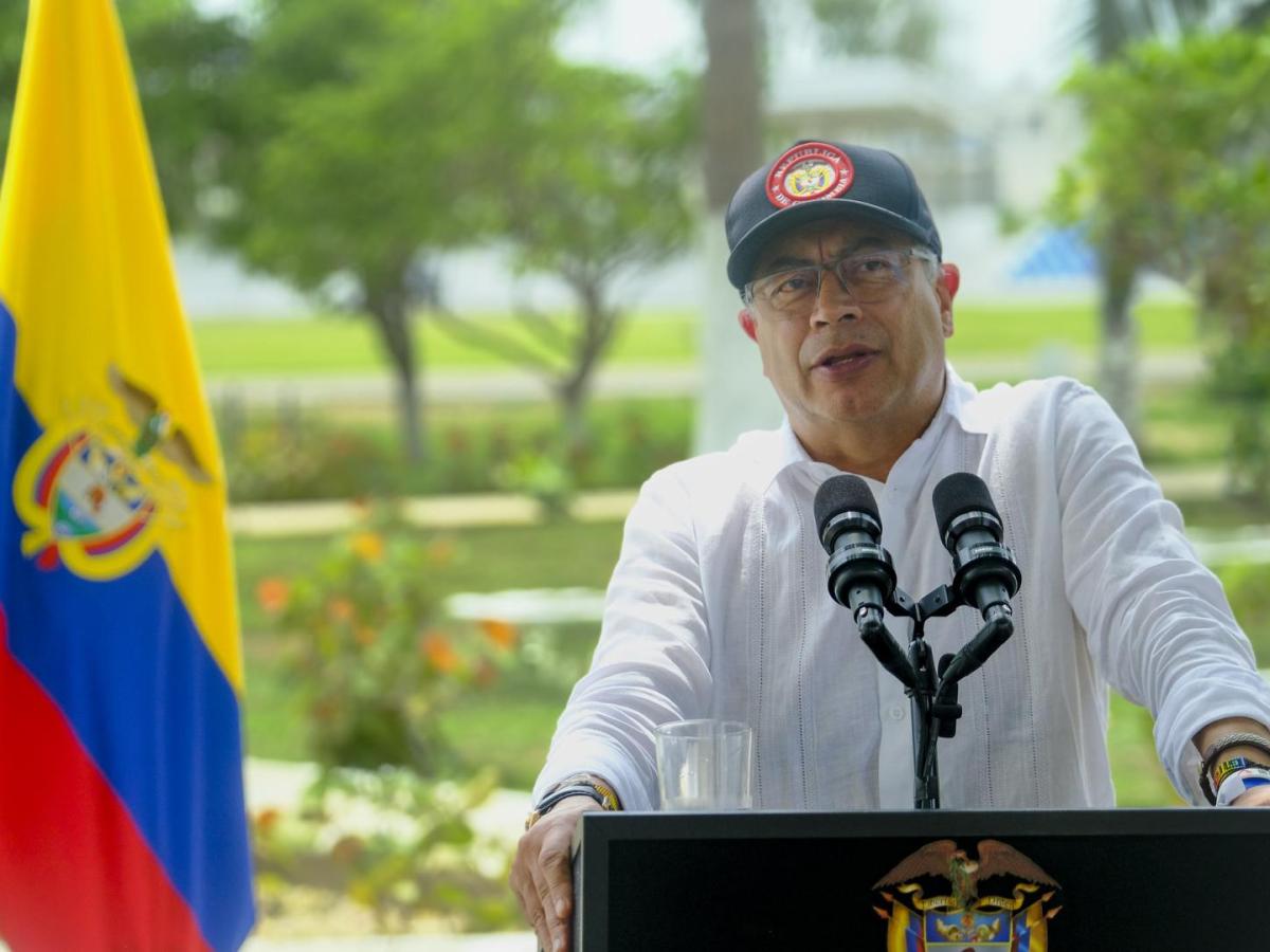 Presidente Petro respondió al CNE e invitó al pueblo a marchar