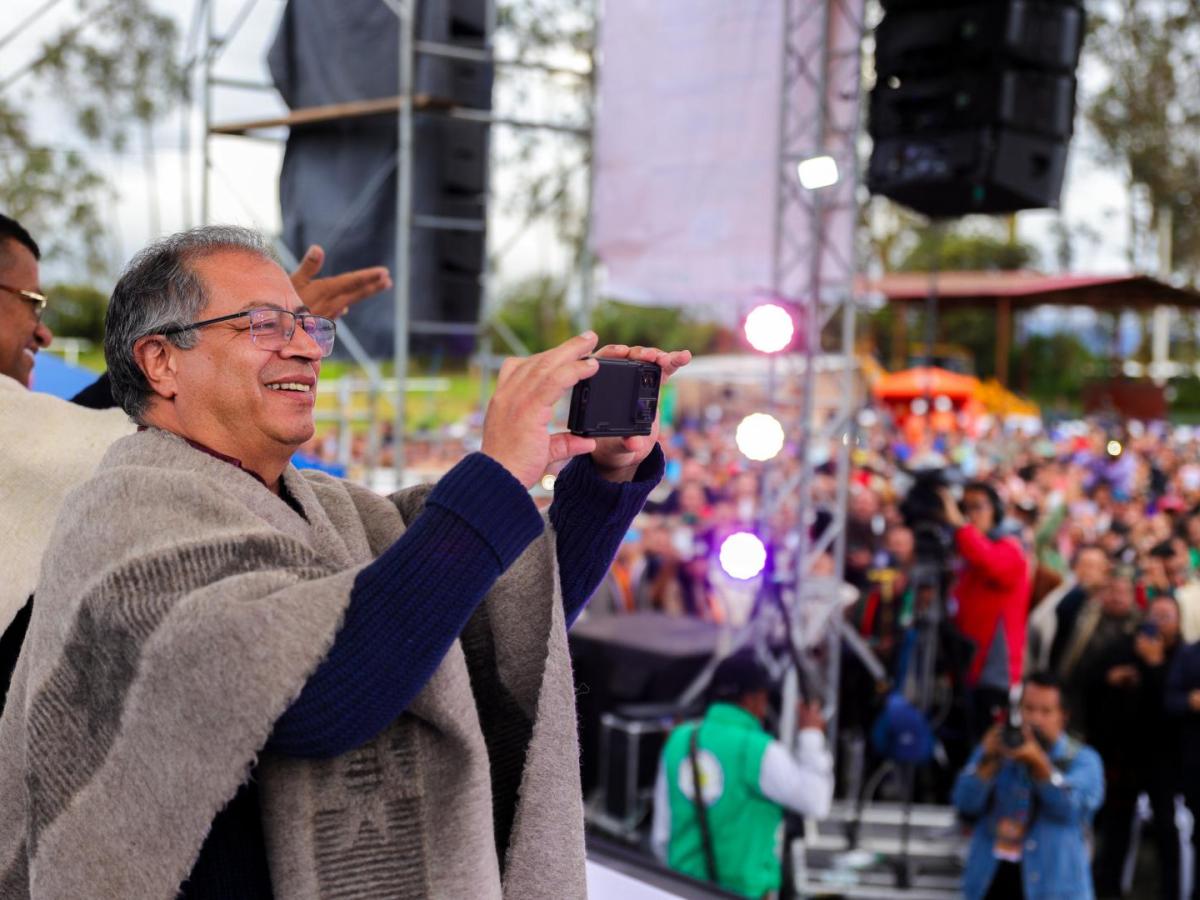 Encuesta Celag: Favorabilidad presidente Petro | Reformas sociales