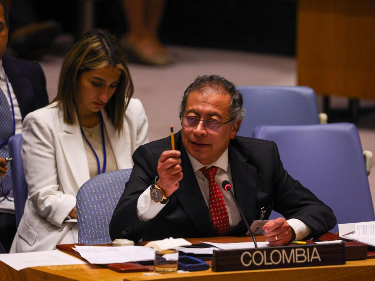 El presidente Gustavo Petro propuso medidas para cumplir los acuerdos de paz