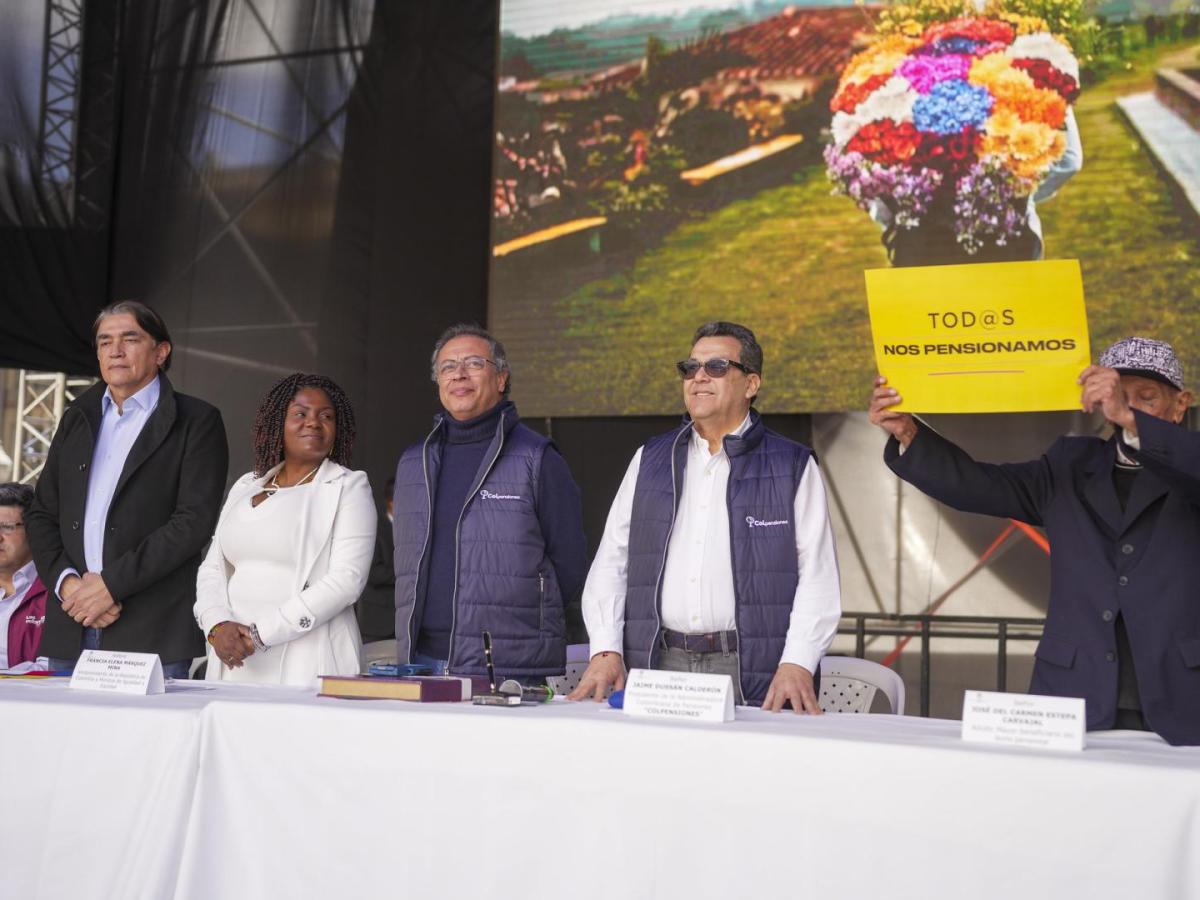 Presidente Gustavo Petro sancionó la Ley de Reforma Pensional