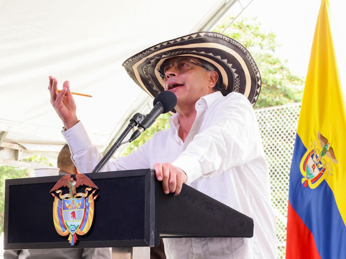Presidente Petro cuestiona a Andrés Pastrana
