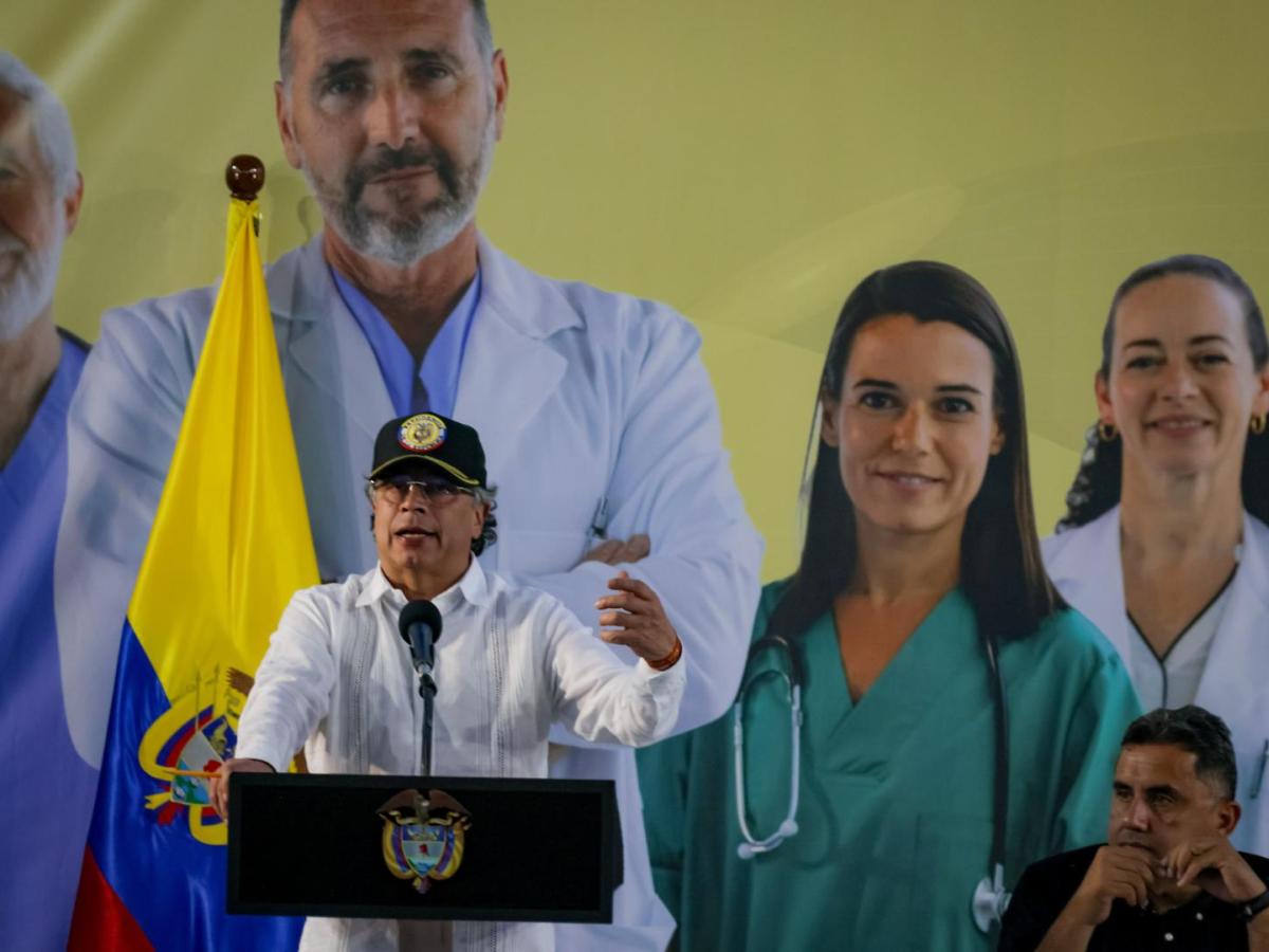 Gustavo Petro: entrevista con La Pizarra  