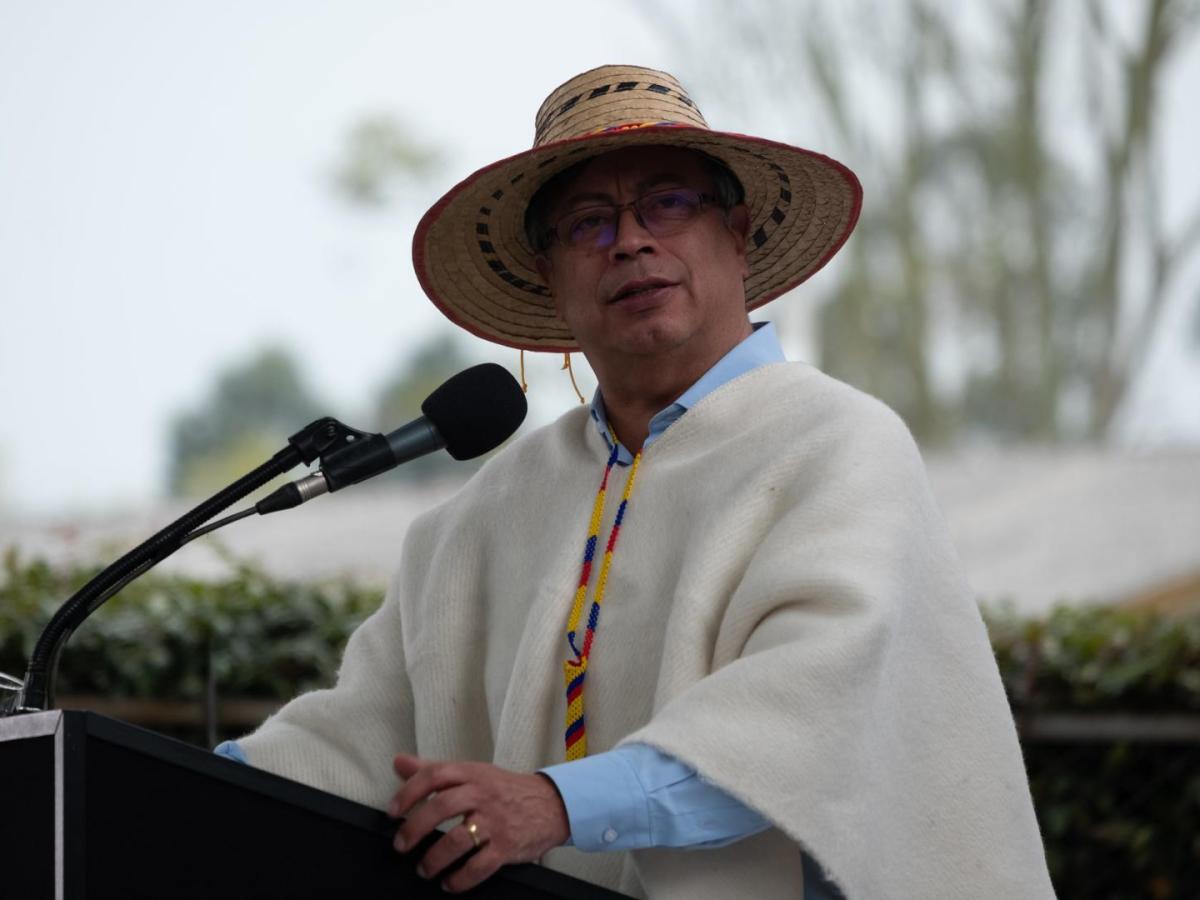 Suspenden temporalmente la investigación del CNE contra la campaña del presidente