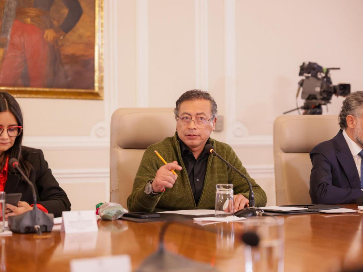 Presidente Petro arremetió contra los ricos por no dejar hacer reformas