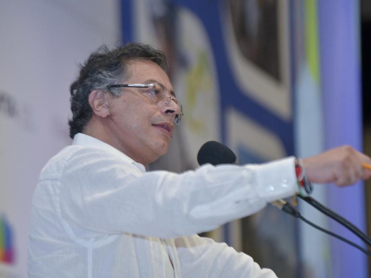 Presidente Petro denuncia amenaza de intento de asesinato