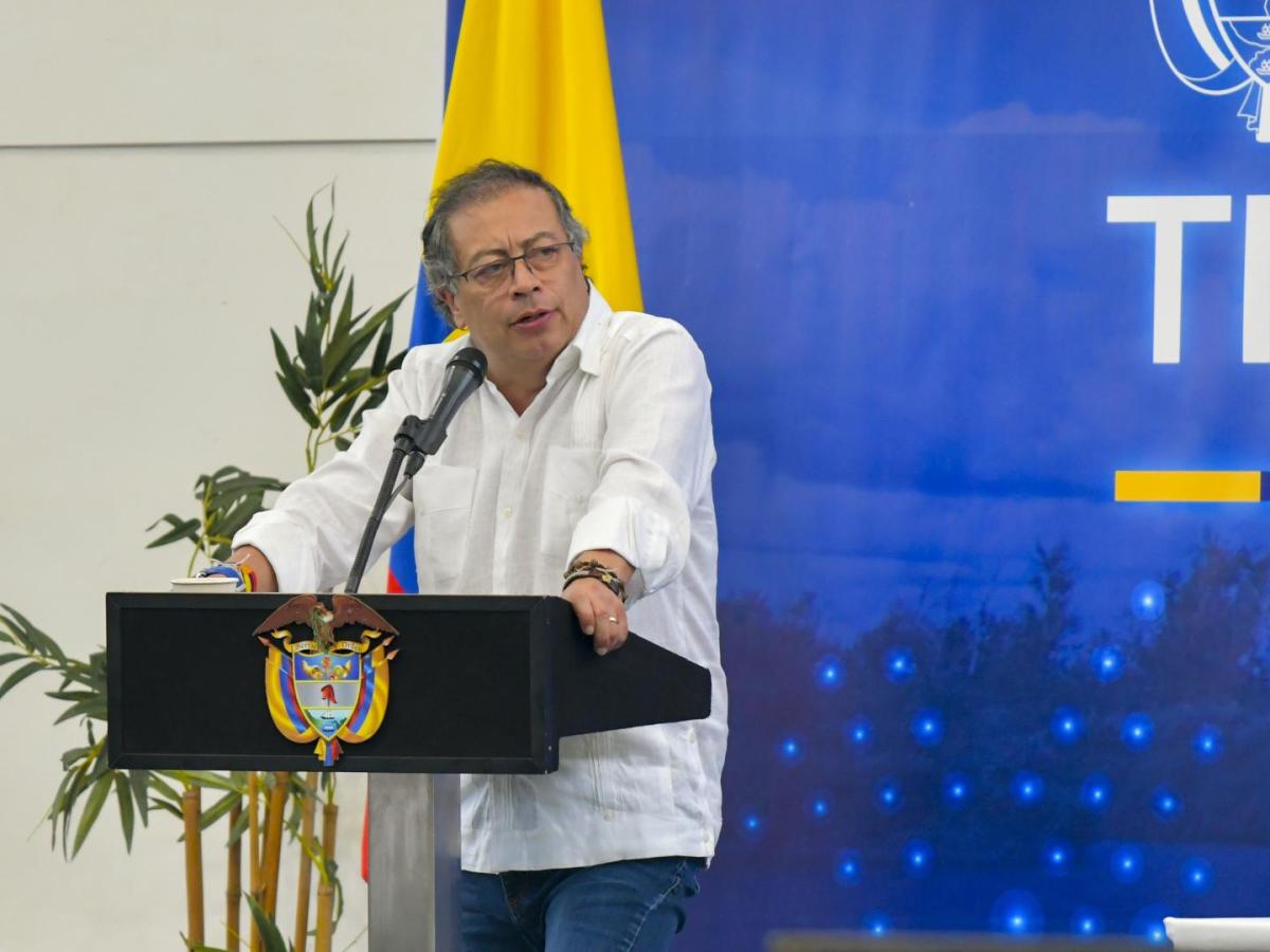 Presidente Petro dice que Claudia López no sabe sino de traiciones