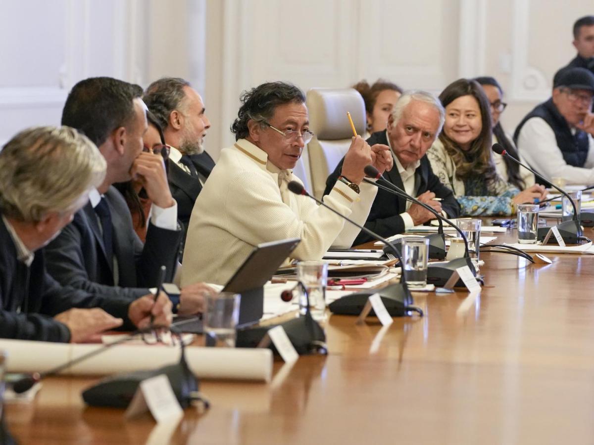 Corte Constitucional devuelve reforma pensional al Congreso: Petro la califica como una oportunidad