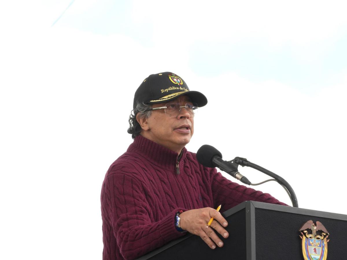 Presidente Petro responde a Fajardo por críticas de desorden en su gobierno