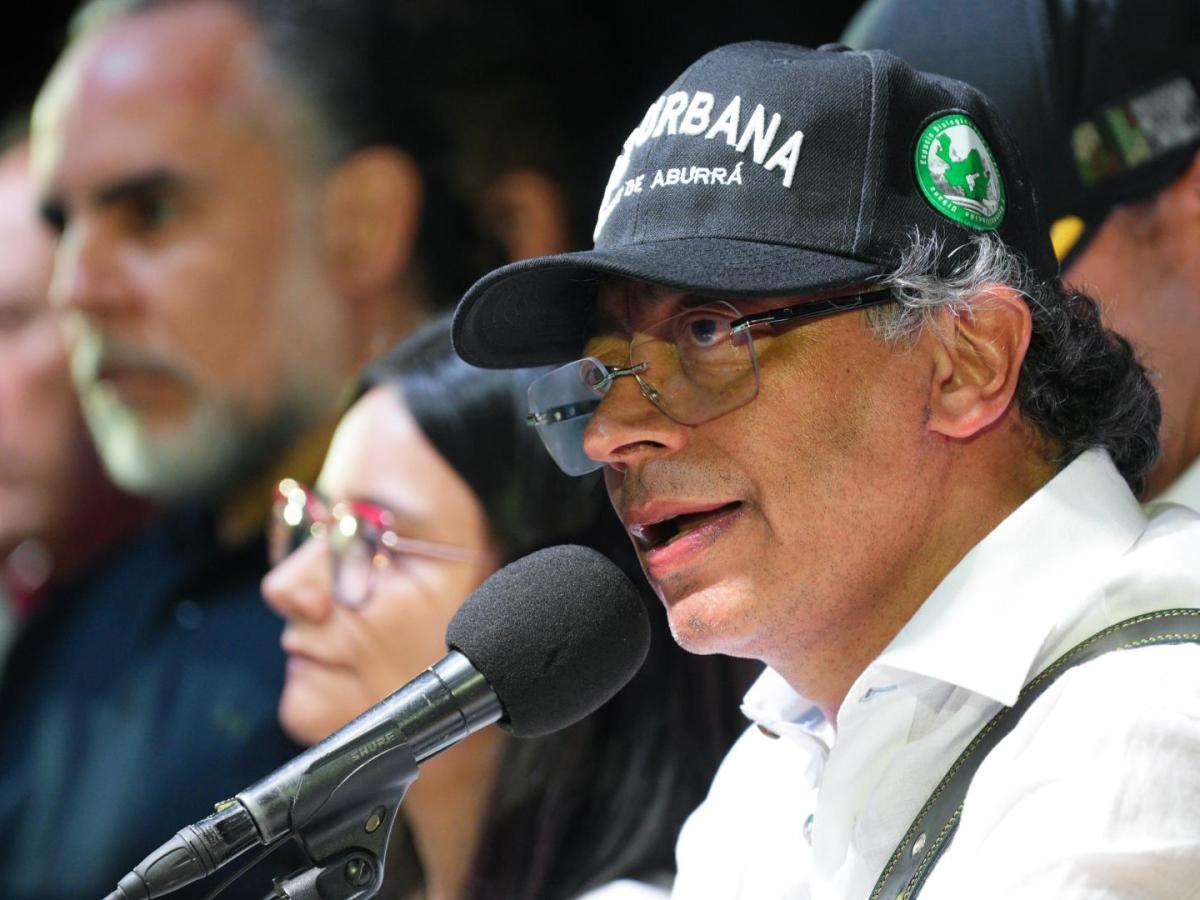Petro responde críticas por acto en Medellín: justicia restaurativa, clave de su política