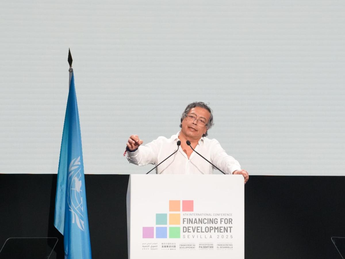 Petro denuncia a Álvaro Leyva ante la Fiscalía por conspiración e instigación a delinquir