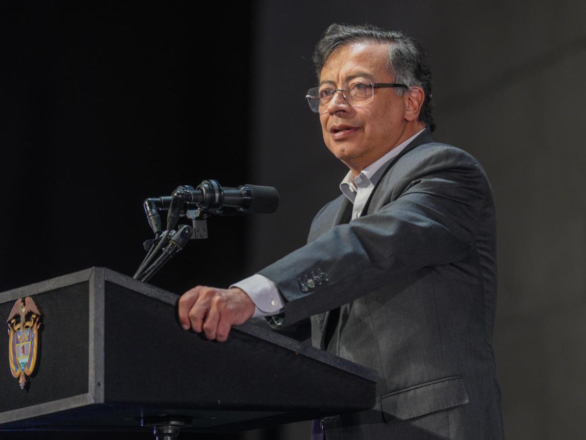 bono pensional: presidente petro anuncia implementación inmediata