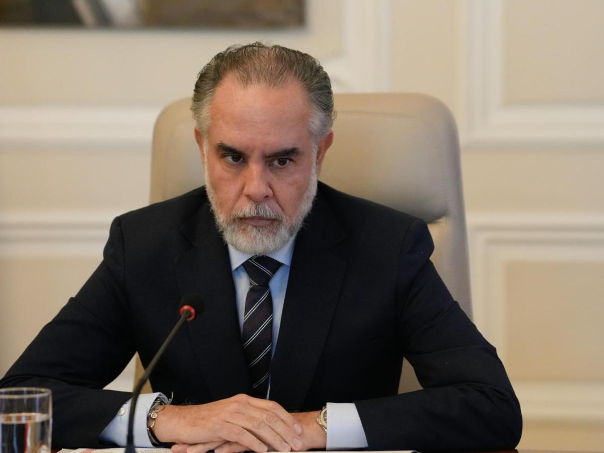 El Ministro Benedetti denuncio al magistrado Ibáñez por acoso y hostigamiento al Gobierno