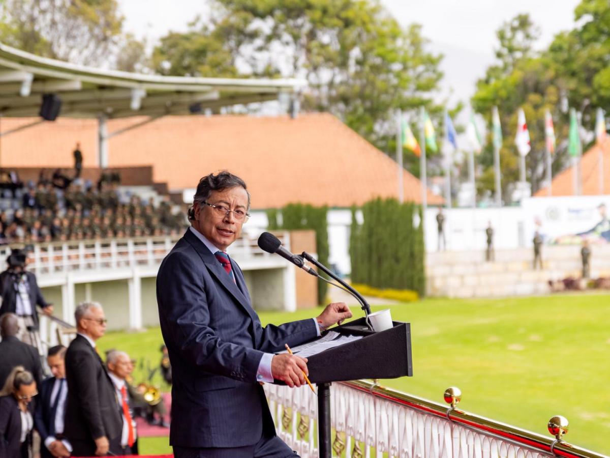 Petro niega vínculos del Gobierno en asesinato de Miguel Uribe y anuncia denuncias por calumnia