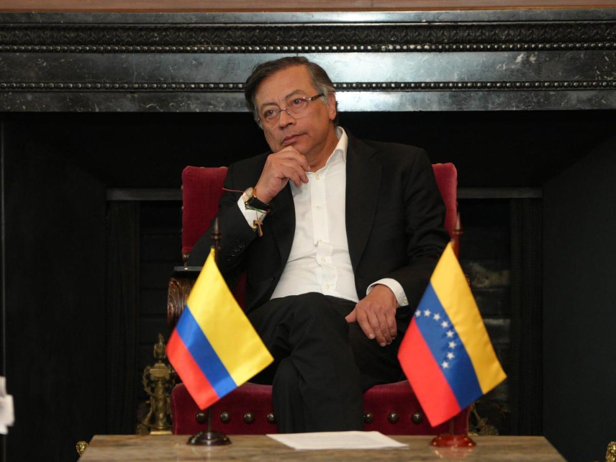 Presidente Petro solicitó militarizar frontera con Venezuela en Catatumbo