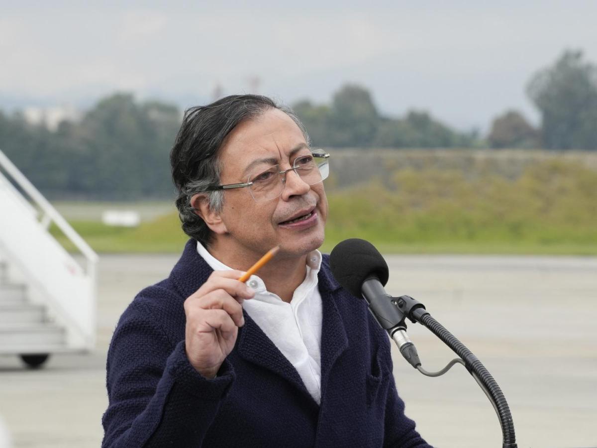 Gustavo Petro cuestiona acusaciones de odio tras recordar los 6.402 falsos positivos