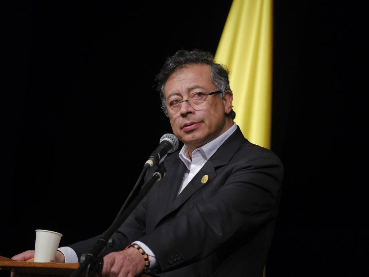 Petro responde al gobernador de Antioquia tras disturbios en Sonsón, Antioquia