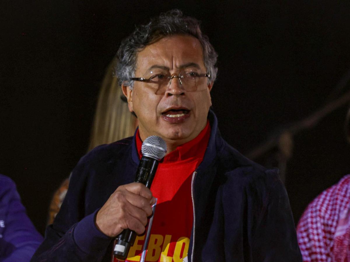 Petro denuncia plan para hacerlo pasar por narcotraficante