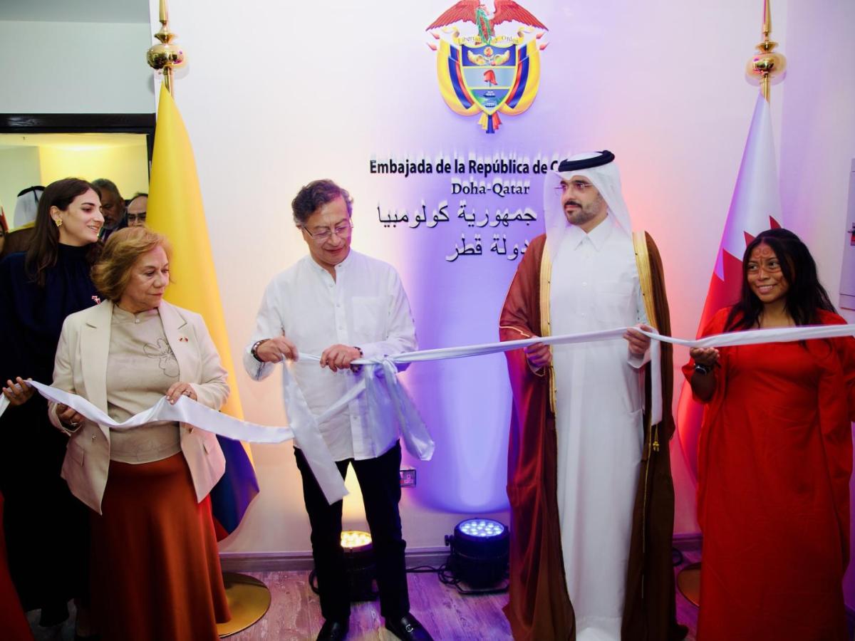 Gustavo Petro inauguró embajada de Colombia en Catar