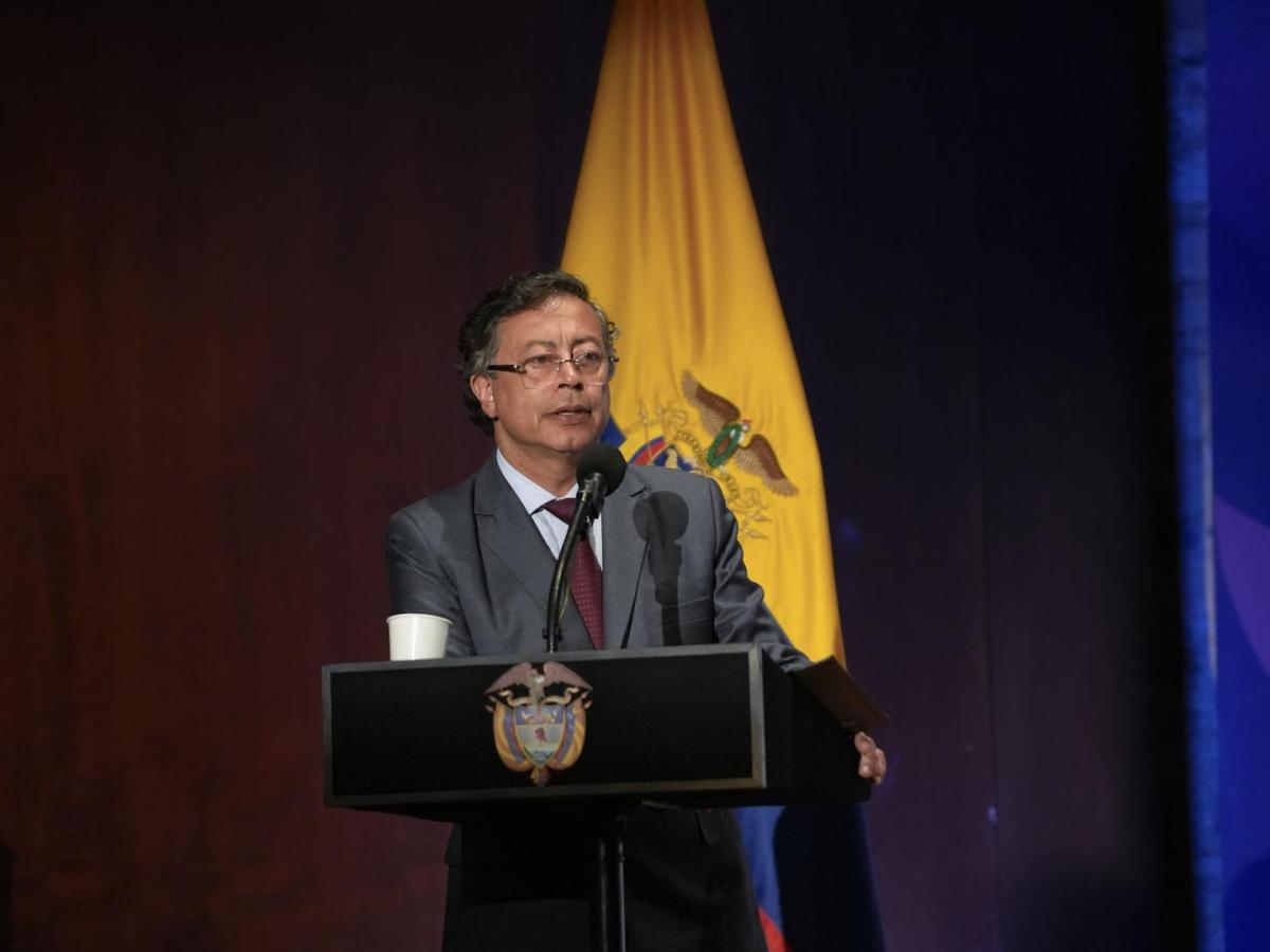 Encuesta del CNC muestra repunte en la imagen del presidente Gustavo Petro: 48,8 % de aprobación