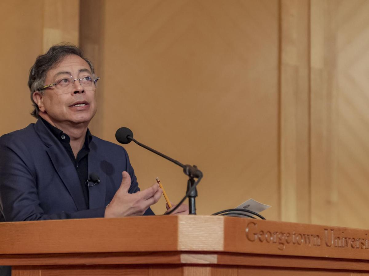 Petro cuestiona a El Colombiano por inversión en la U. de Antioquia