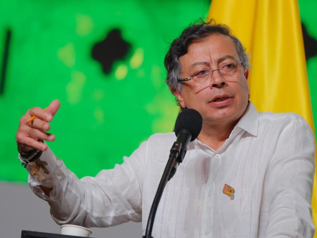 Petro no votará en consulta presidencial del 8 de marzo