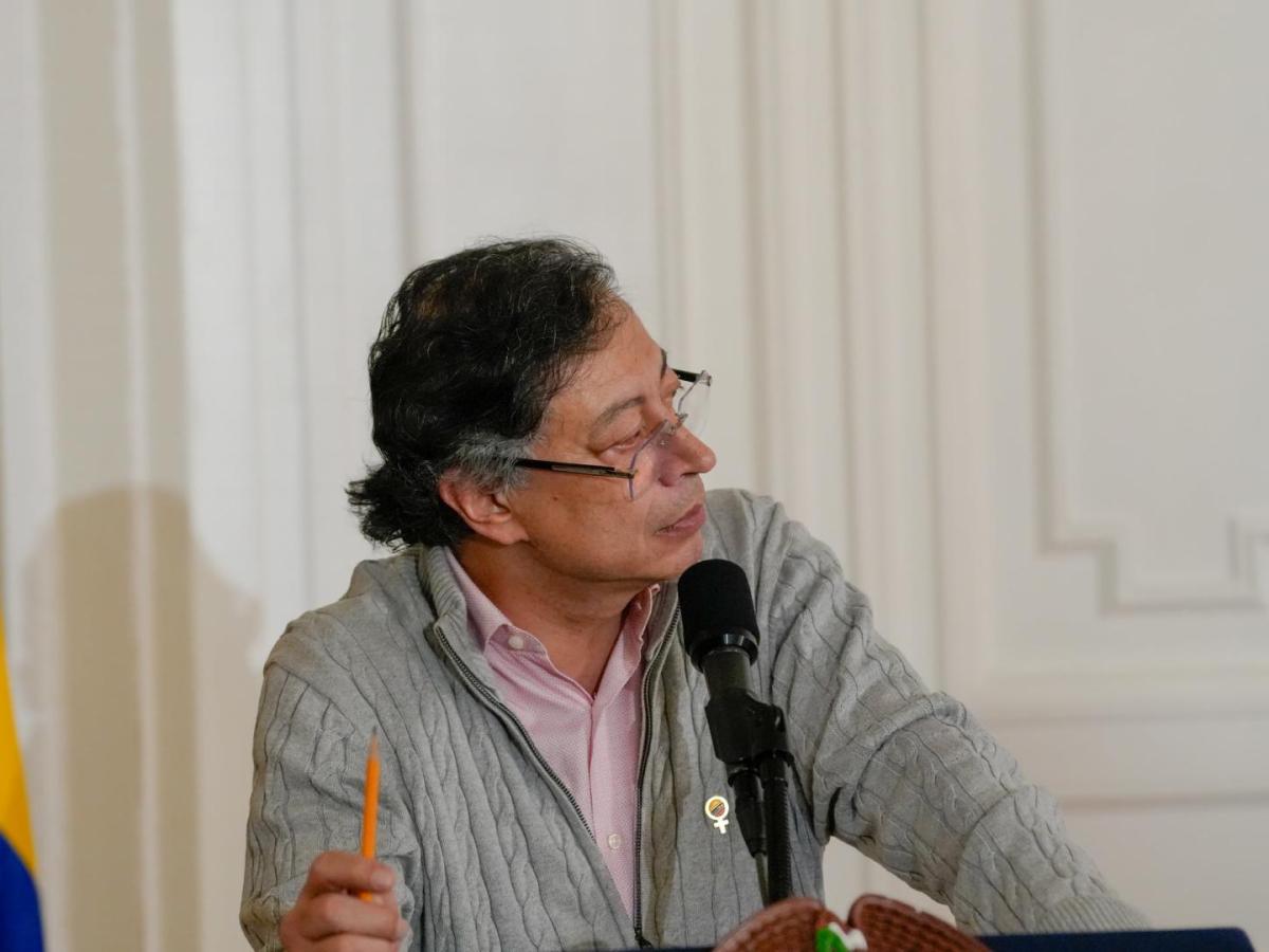 Petro insiste en que Colombia apuesta por la paz 