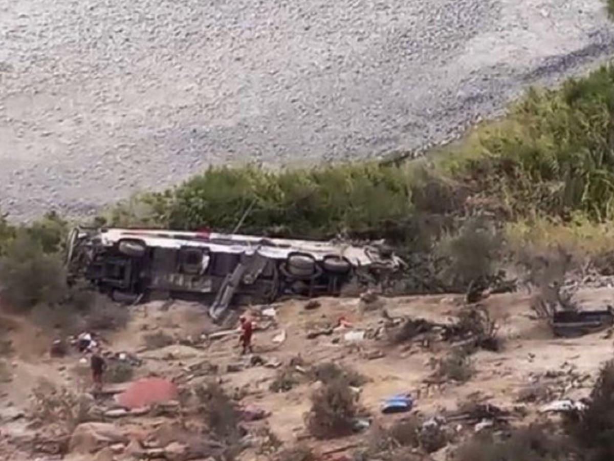 Perú: Accidente de bus dejó 37 muertos en Arequipa