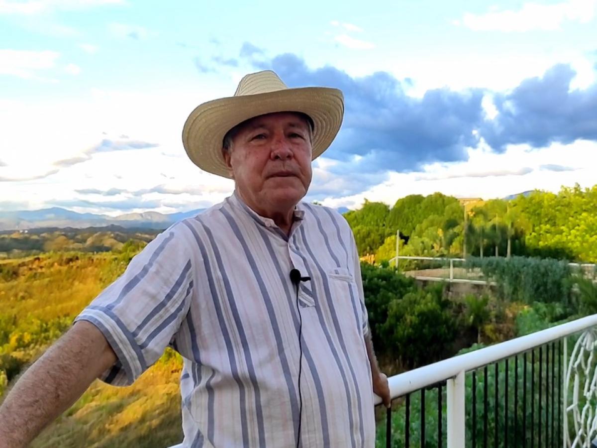 Álvaro Gasca: 50 años al servicio del teatro en el Huila Álvaro Gasca: 50 años al servicio del teatro en el Huila