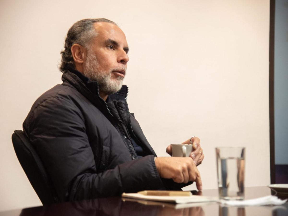 Armando Benedetti cuestiona suspensión del salario mínimo vital