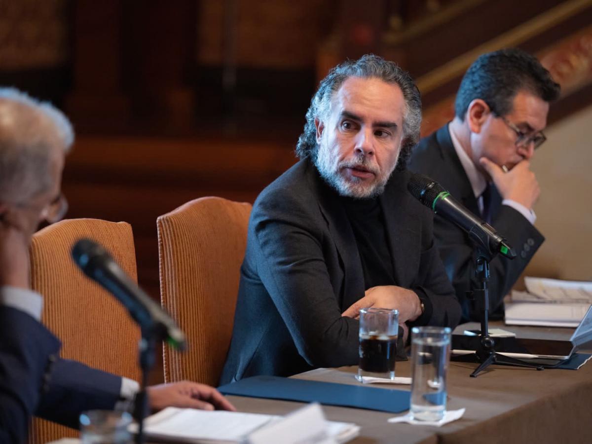 Fiscalía investigará al embajador Armando Benedetti