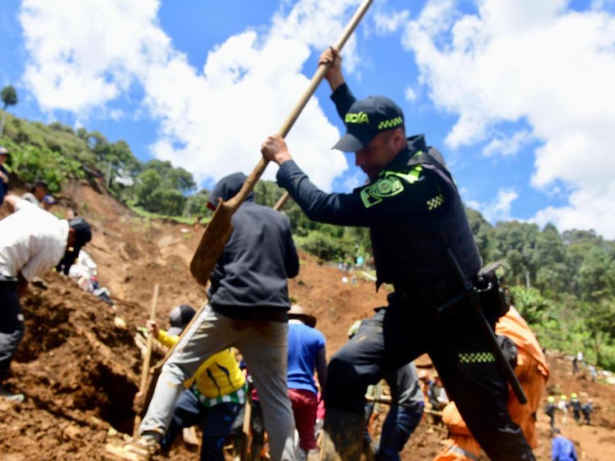 Catorce muertos por deslizamiento de tierra en Bello, Antioquia