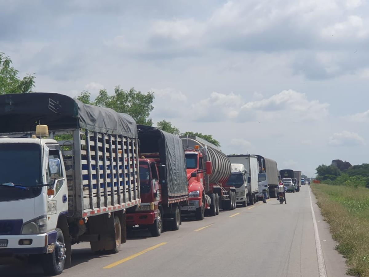 Vía costa Caribe bloqueada por campesinos