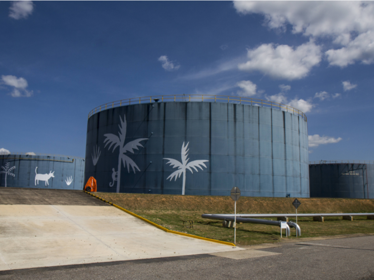 Disparada precio petróleo afecta Colombia