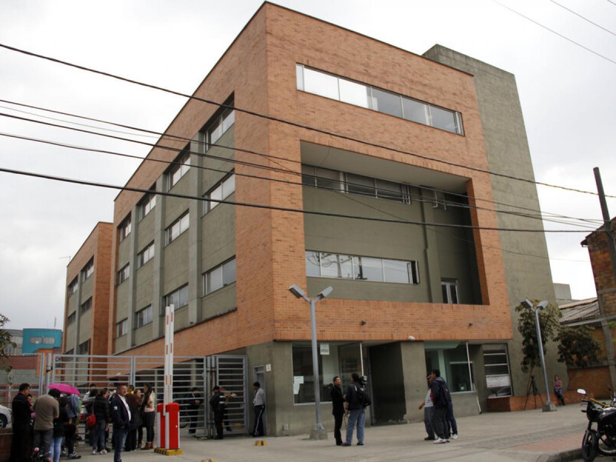 Fuga en URI en Bogotá: 11 detenidos se escaparon en Puente Aranda