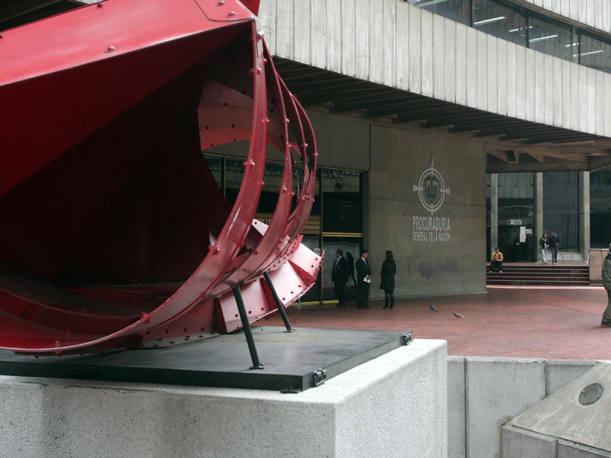 Procuraduría llama a juicio a José Facundo Castillo por sobrecostos